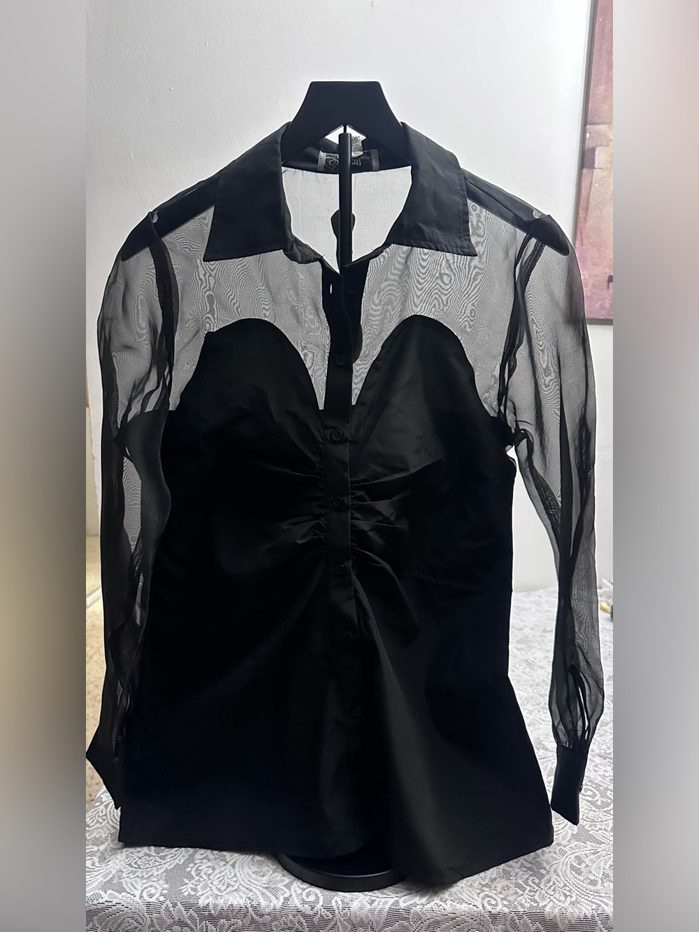 Black Mesh Sleeve Ruched Button Front Top Size Large NWT